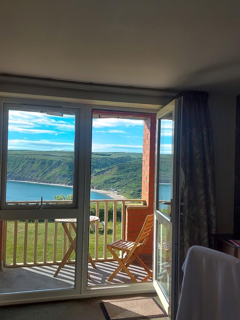Cliffemount Hotel